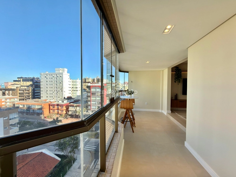 Apartamento 2 dormitórios com sacada de frente à venda em Capão: 16ª foto da galeria de imagens do imóvel
