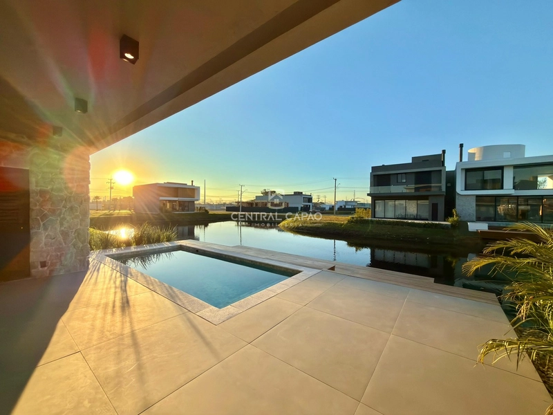 Sobrado beira lago à venda com clube de lazer completo no cond Zen: 34ª foto da galeria de imagens do imóvel