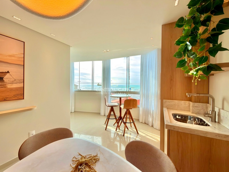 Apartamento 2 dormitórios com sacada de frente para o mar: 14ª foto da galeria de imagens do imóvel