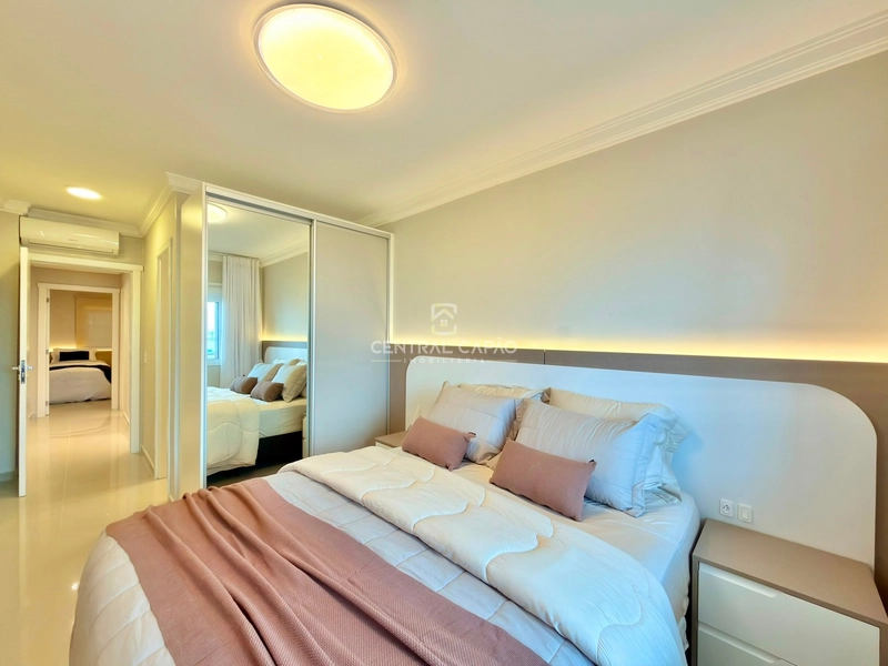 Apartamento 2 dormitórios com sacada de frente para o mar: 22ª foto da galeria de imagens do imóvel