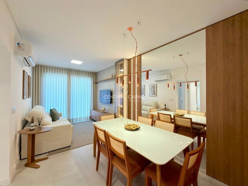 Apartamento 2 dormitórios com sacada de frente: 2ª foto da galeria de imagens do imóvel