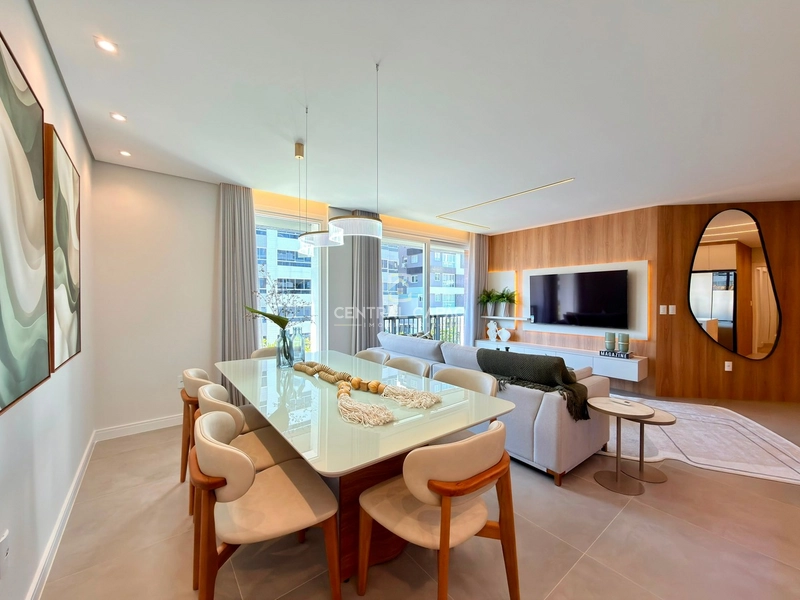 Apartamento 2 dormitórios mobiliado e decorado: 2ª foto da galeria de imagens do imóvel