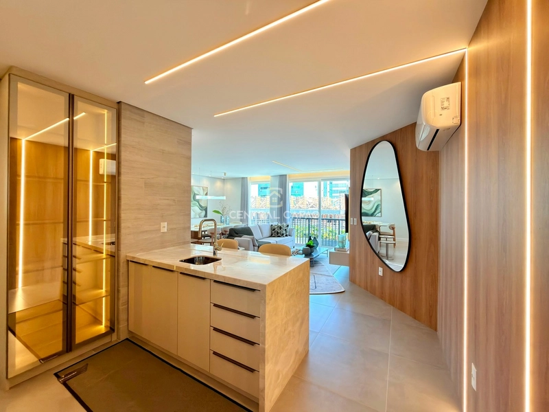 Apartamento 2 dormitórios mobiliado e decorado: 4ª foto da galeria de imagens do imóvel
