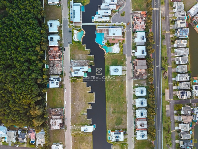 Casa beira lago no condomínio Amaná em Atlântida: 41ª foto da galeria de imagens do imóvel