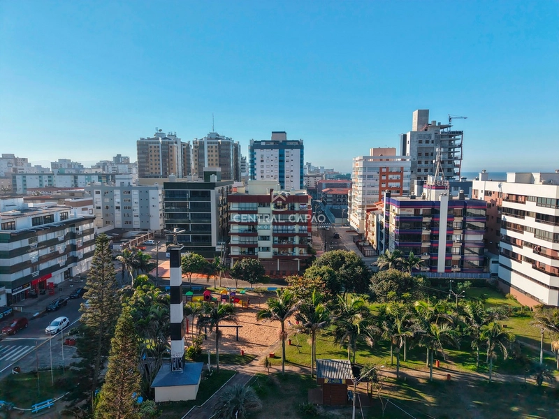 Apartamento 3 dormitórios, esquina com a Praça do Farol: 2ª foto da galeria de imagens do imóvel