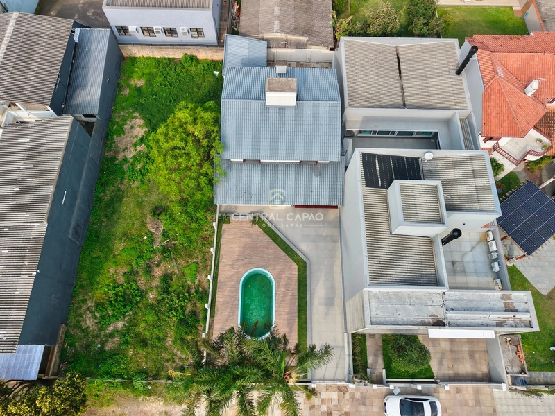 Sobrado 3 dormitórios mobiliada e decorada com piscina: 42ª foto da galeria de imagens do imóvel