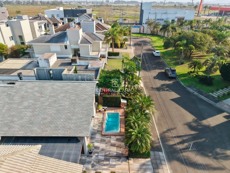Casa 3 suítes com piscina à venda no Condado de Capão: 2ª foto da galeria de imagens do imóvel