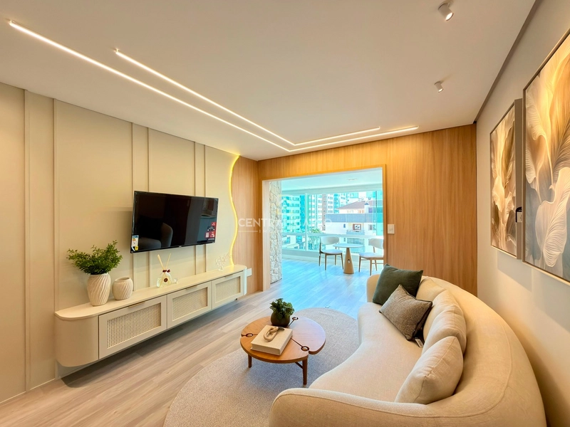 Apartamento 2 dormitórios com vista eterna para o mar: 7ª foto da galeria de imagens do imóvel