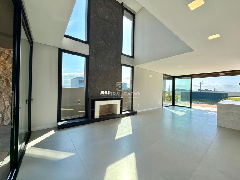 Residência conteporânea beira lago no condomínio Zen: 3ª foto da galeria de imagens do imóvel