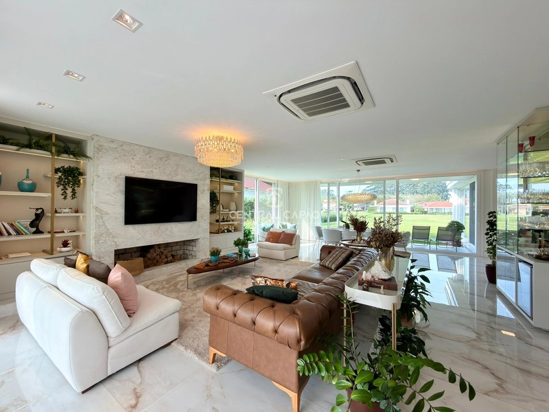 Casa 5 suítes mobiliada e decorada no condomínio Green Village: 3ª foto da galeria de imagens do imóvel