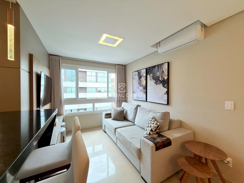 Apartamento 2 dormitórios com 2 vagas de garagem