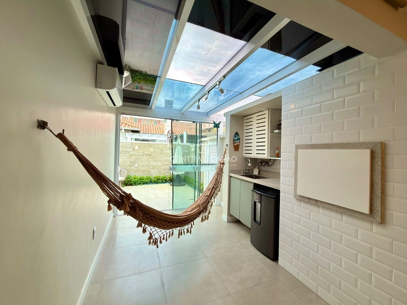Casa 3 dormitórios com excelente posição solar à venda: 3ª foto da galeria de imagens do imóvel