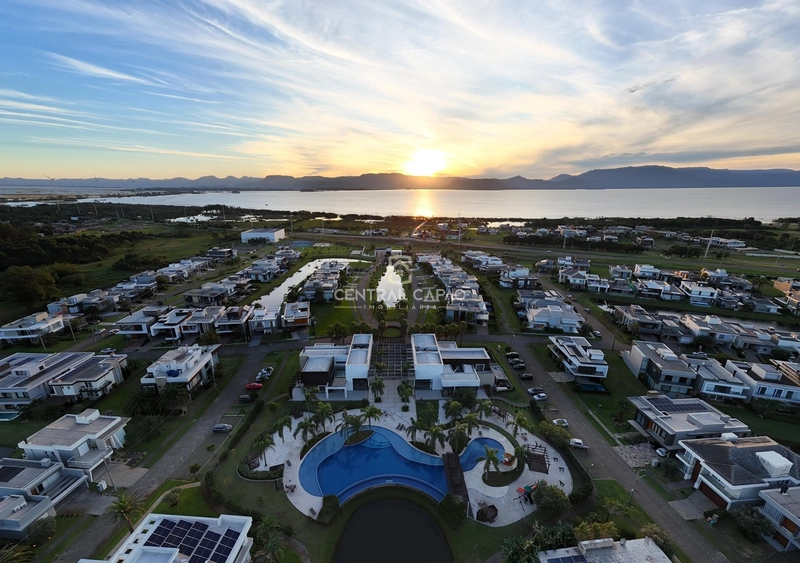 Sobrado beira lago 5 suítes à venda no Capão Ilhas: 53ª foto da galeria de imagens do imóvel