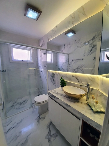 Apartamento de 2 dormitórios Mobiliado & Decorado na Beira Mar: 3ª foto da galeria de imagens do imóvel