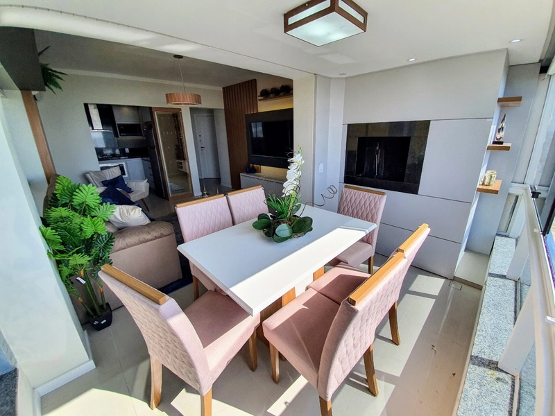 Apartamento de 2 dormitórios Mobiliado & Decorado na Beira Mar: 20ª foto da galeria de imagens do imóvel