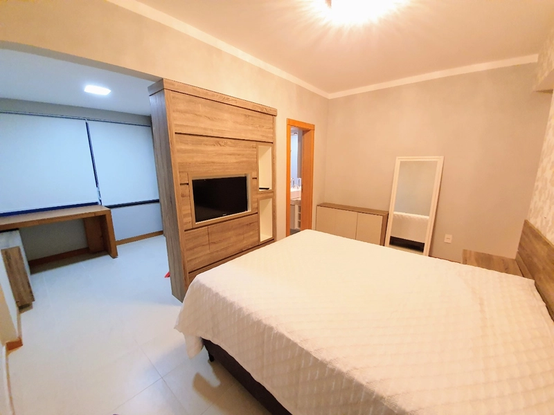 Amplo apartamento mobiliado junto à praça Luis Bassani: 11ª foto da galeria de imagens do imóvel