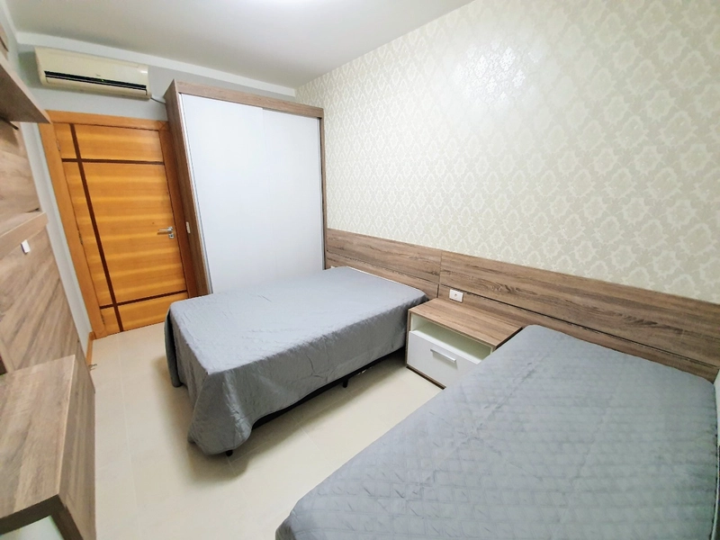 Amplo apartamento mobiliado junto à praça Luis Bassani: 13ª foto da galeria de imagens do imóvel