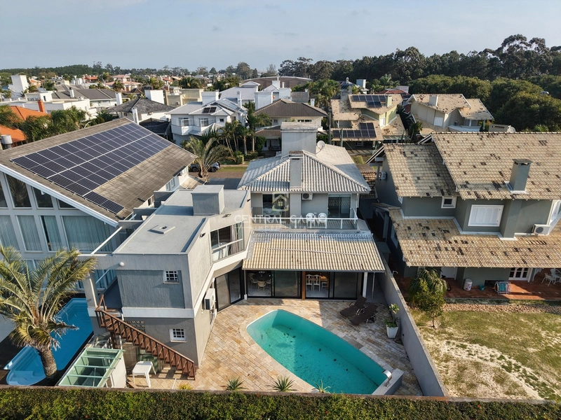 Casa 4 dormitórios à venda no condomínio Lagos Park: 3ª foto da galeria de imagens do imóvel