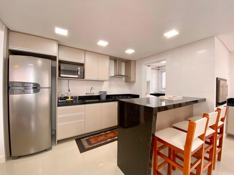 Apartamento 4 dormitórios com vista para o mar!: 9ª foto da galeria de imagens do imóvel