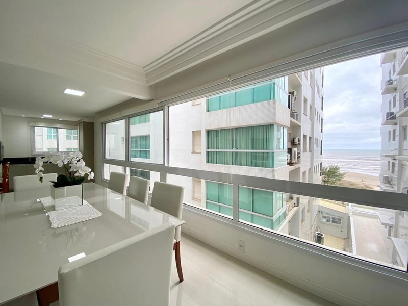 Apartamento 4 dormitórios com vista para o mar!: 2ª foto da galeria de imagens do imóvel