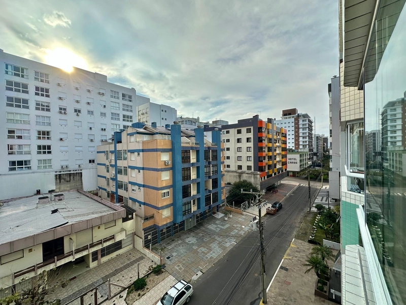 APARTAMENTO 2 DORMITÓRIOS COM SACADA DE FRENTE EM CAPÃO DA CANOA: 6ª foto da galeria de imagens do imóvel