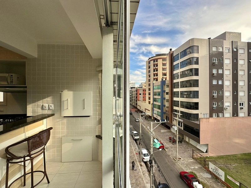 APARTAMENTO 2 DORMITÓRIOS COM SACADA DE FRENTE EM CAPÃO DA CANOA: 2ª foto da galeria de imagens do imóvel