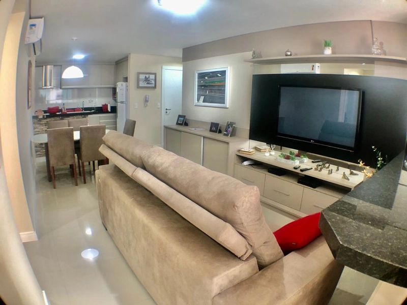 Excelente apartamento de 2 dormitórios, mobiliado e decorado.