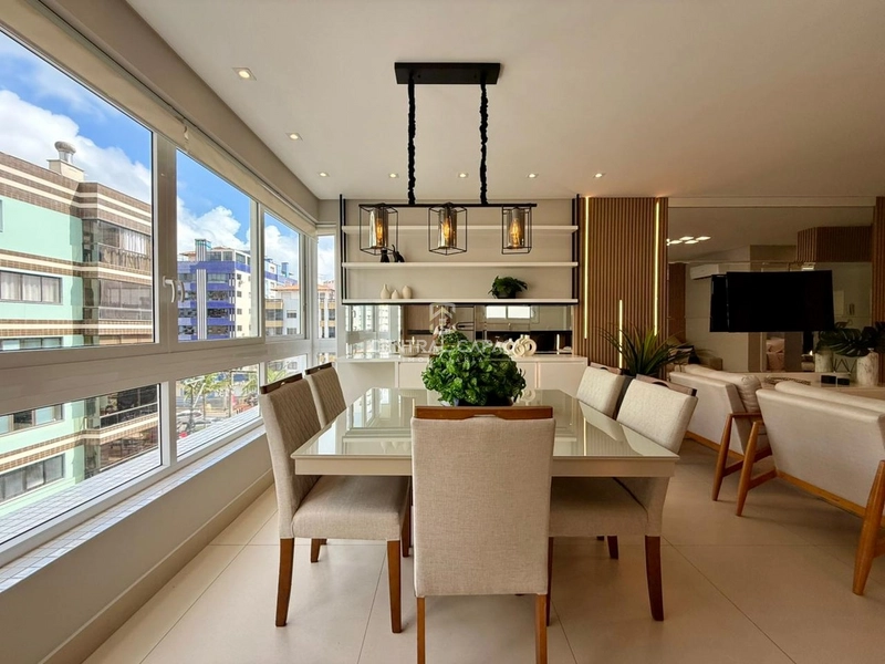 Apartamento de 2 dormitórios Mobiliado & Decorado: 7ª foto da galeria de imagens do imóvel