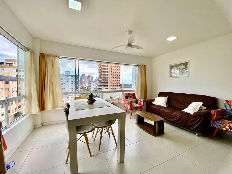Apartamento de 3 dormitórios com vista para o mar: 7ª foto da galeria de imagens do imóvel