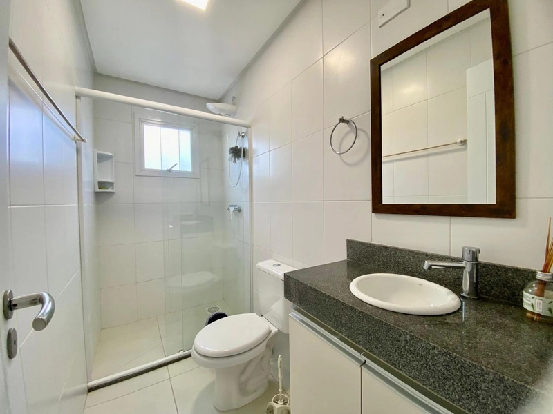 Apartamento de 3 dormitórios com vista para o mar: 1ª foto da galeria de imagens do imóvel