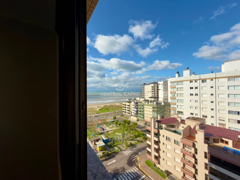 Apartamento de 2 quartos com vista para o mar em Capão da Canoa.
