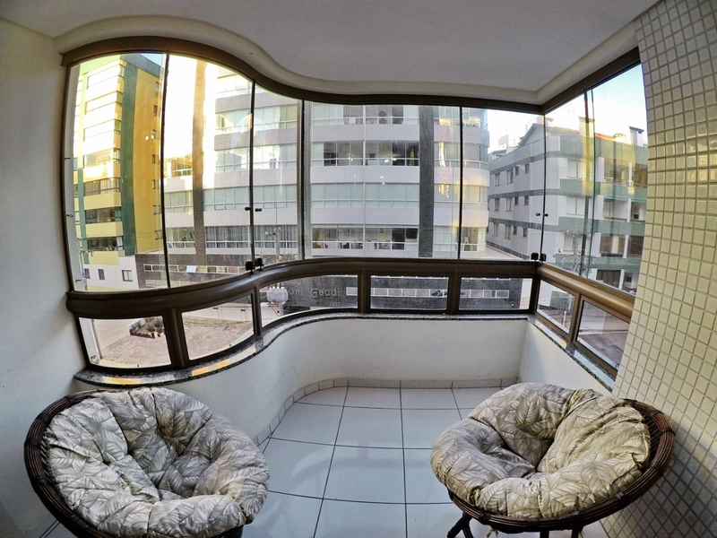 Apartamento de 2 dormitórios mobiliado com garagem em Capão da Canoa.: 3ª foto da galeria de imagens do imóvel