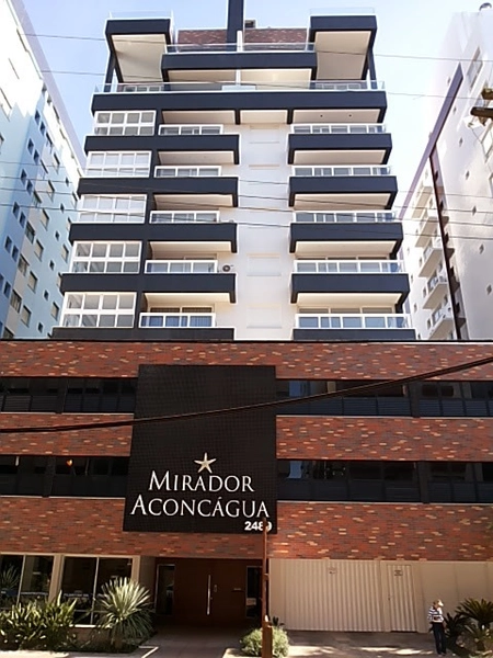Apartamento de 2 dormitórios com vaga dupla de garagem: 1ª foto da galeria de imagens do imóvel