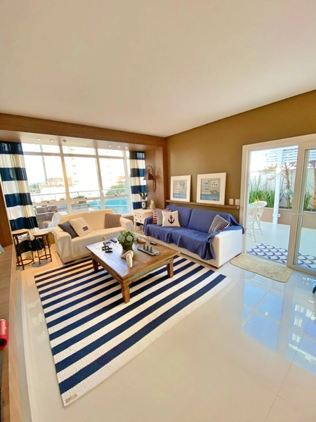 Melhor apartamento do edifício, 2 dormitórios com terraço e decorado: 1ª foto da galeria de imagens do imóvel