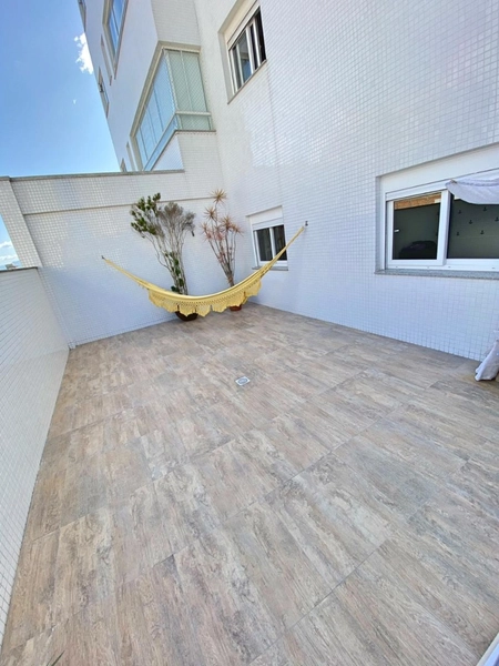 Melhor apartamento do edifício, 2 dormitórios com terraço e decorado: 4ª foto da galeria de imagens do imóvel