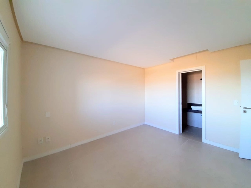 Apartamento com três dormitórios: 6ª foto da galeria de imagens do imóvel