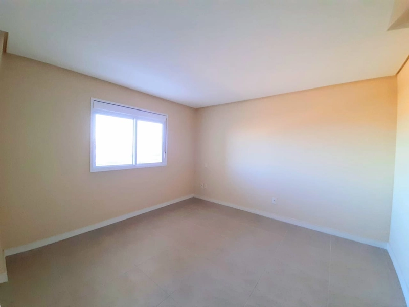 Apartamento com três dormitórios: 8ª foto da galeria de imagens do imóvel