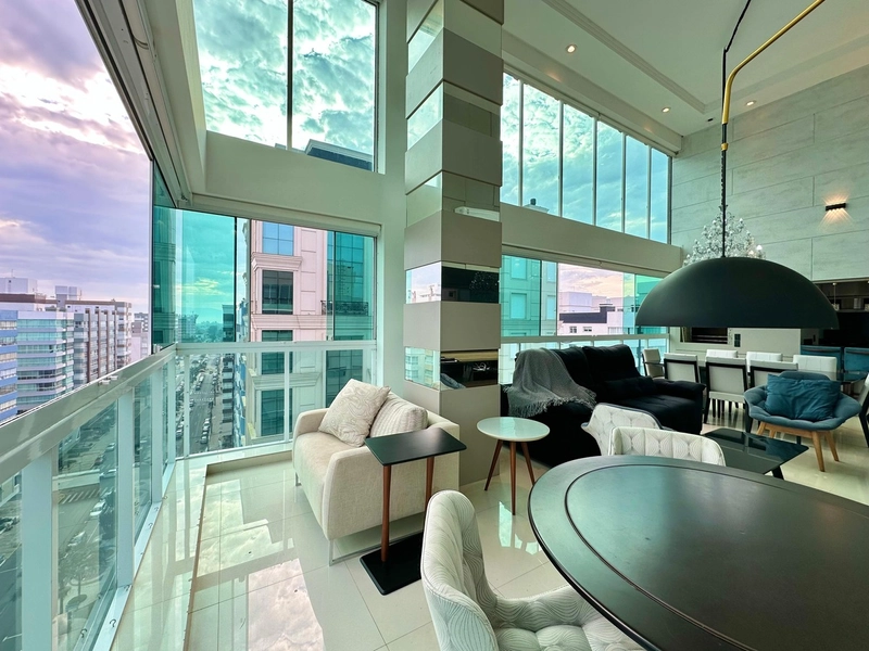 Apartamento de 3 dormitórios de esquina com vista para o mar: 9ª foto da galeria de imagens do imóvel