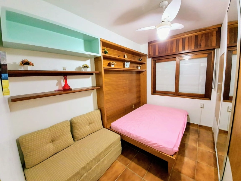 Um dormitório no centro de Capão da Canoa: 3ª foto da galeria de imagens do imóvel