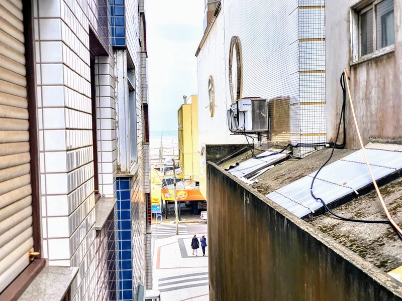 Um dormitório no centro de Capão da Canoa: 5ª foto da galeria de imagens do imóvel