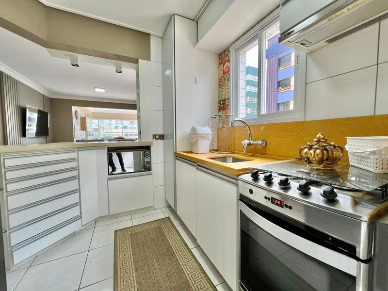 Apartamento de dois dormitórios decorado e mobiliado com terraço: 16ª foto da galeria de imagens do imóvel