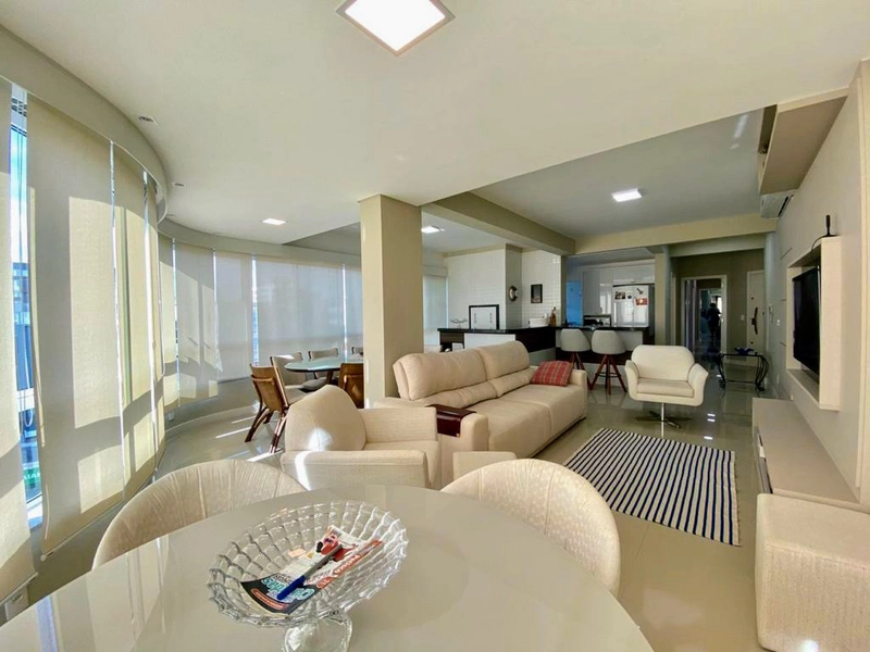 Apartamento de 3 dormitórios com vista panorâmica: 3ª foto da galeria de imagens do imóvel