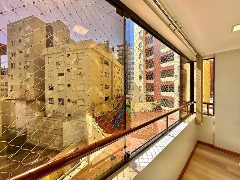 Apartamento de 1 dormitório diferenciado com garagem em Capão da Canoa: 5ª foto da galeria de imagens do imóvel