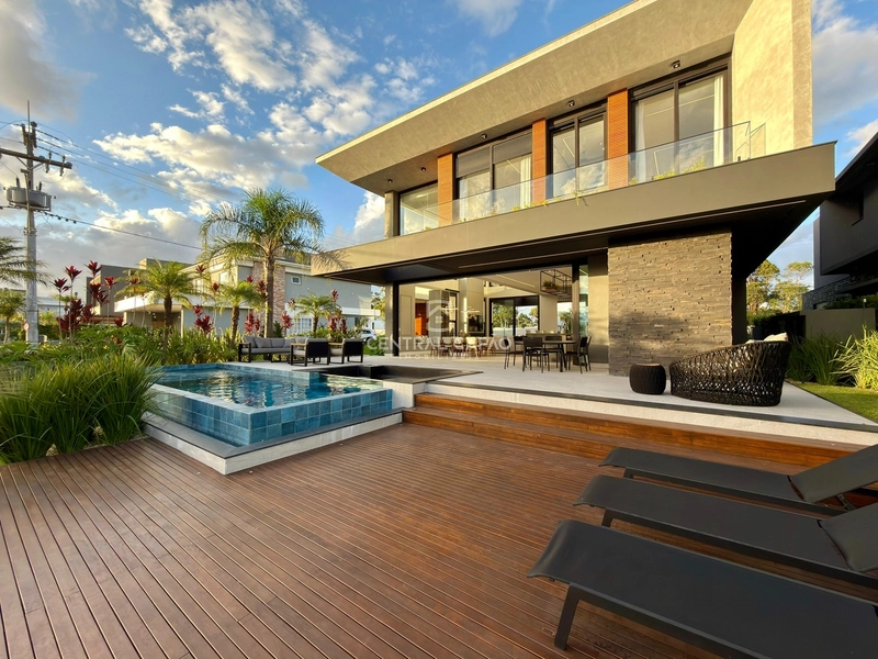 Sobrado 5 suítes beira lago no condomínio Malibu à venda: 40ª foto da galeria de imagens do imóvel