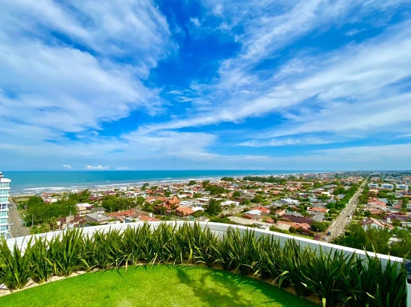 Alto padrão, são 3 suítes com vista para o mar e infra completa: 5ª foto da galeria de imagens do imóvel
