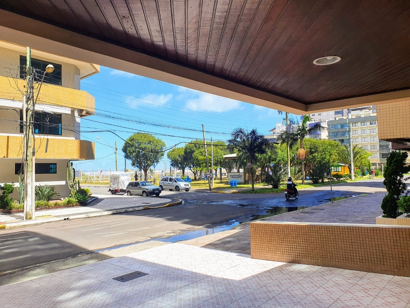 Apartamento em Capão da Canoa! Em Frente a Praça Luís Bassani!