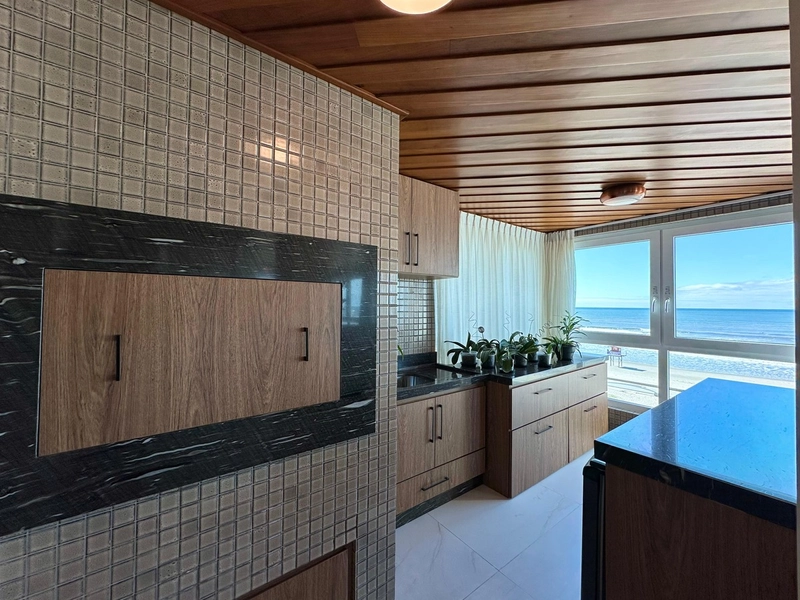 APARTAMENTO À VENDA COM VISTA PARA MAR APENAS UM APTO POR ANDAR: 8ª foto da galeria de imagens do imóvel