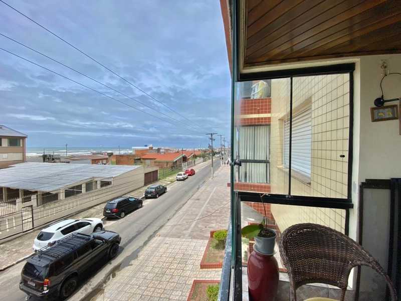2 Dormitórios de frente a beira mar de Capão da Canoa: 3ª foto da galeria de imagens do imóvel