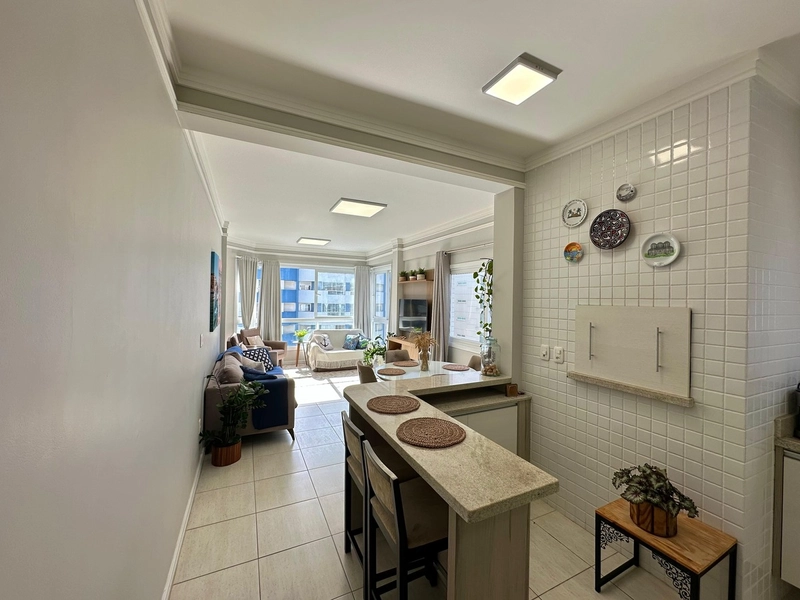 APARTAMENTO À VENDA COM VISTA PARA O MAR: 7ª foto da galeria de imagens do imóvel
