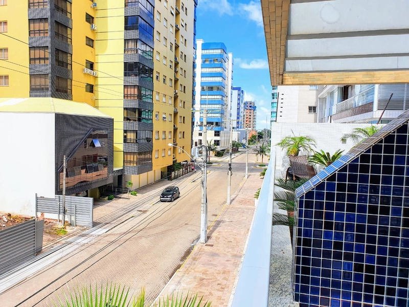 Raridade, amplo terraço frente leste e decorado: 2ª foto da galeria de imagens do imóvel